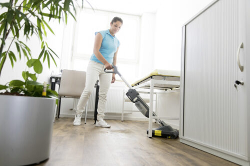 Karcher Professional BR30/1 BP Cordless Scrubber Drier - Image 2