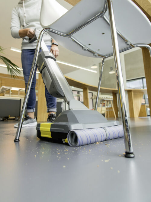 Karcher Professional BR30/1 BP Cordless Scrubber Drier - Image 5